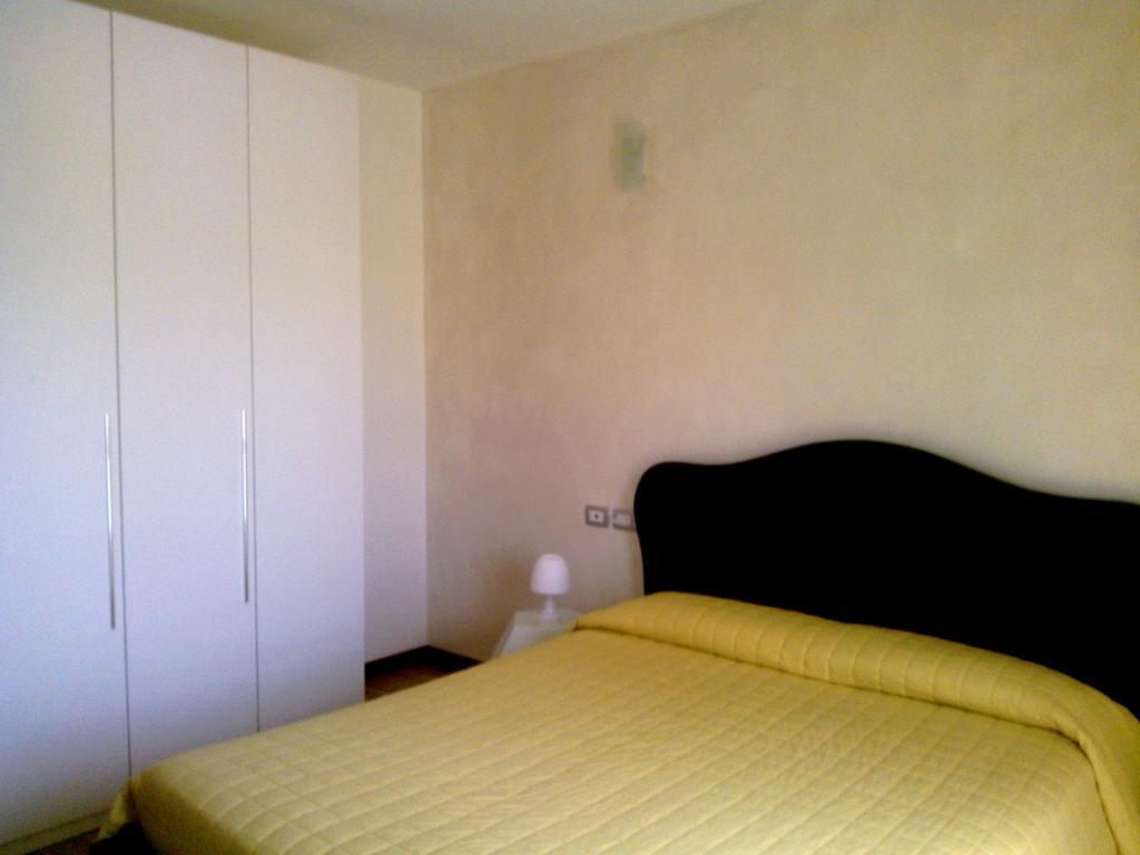 Castelgabbiano Apartment Castel Gabbiano Phòng bức ảnh