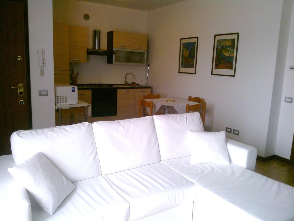 Castelgabbiano Apartment Castel Gabbiano Phòng bức ảnh